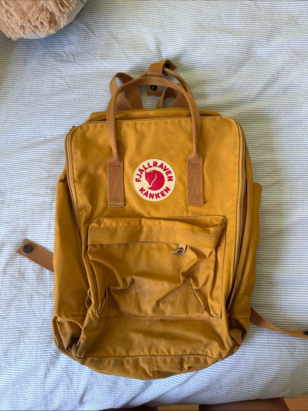 Fjallraven Kanken Backpack in Mustard Yellow - Picture 1 of 2